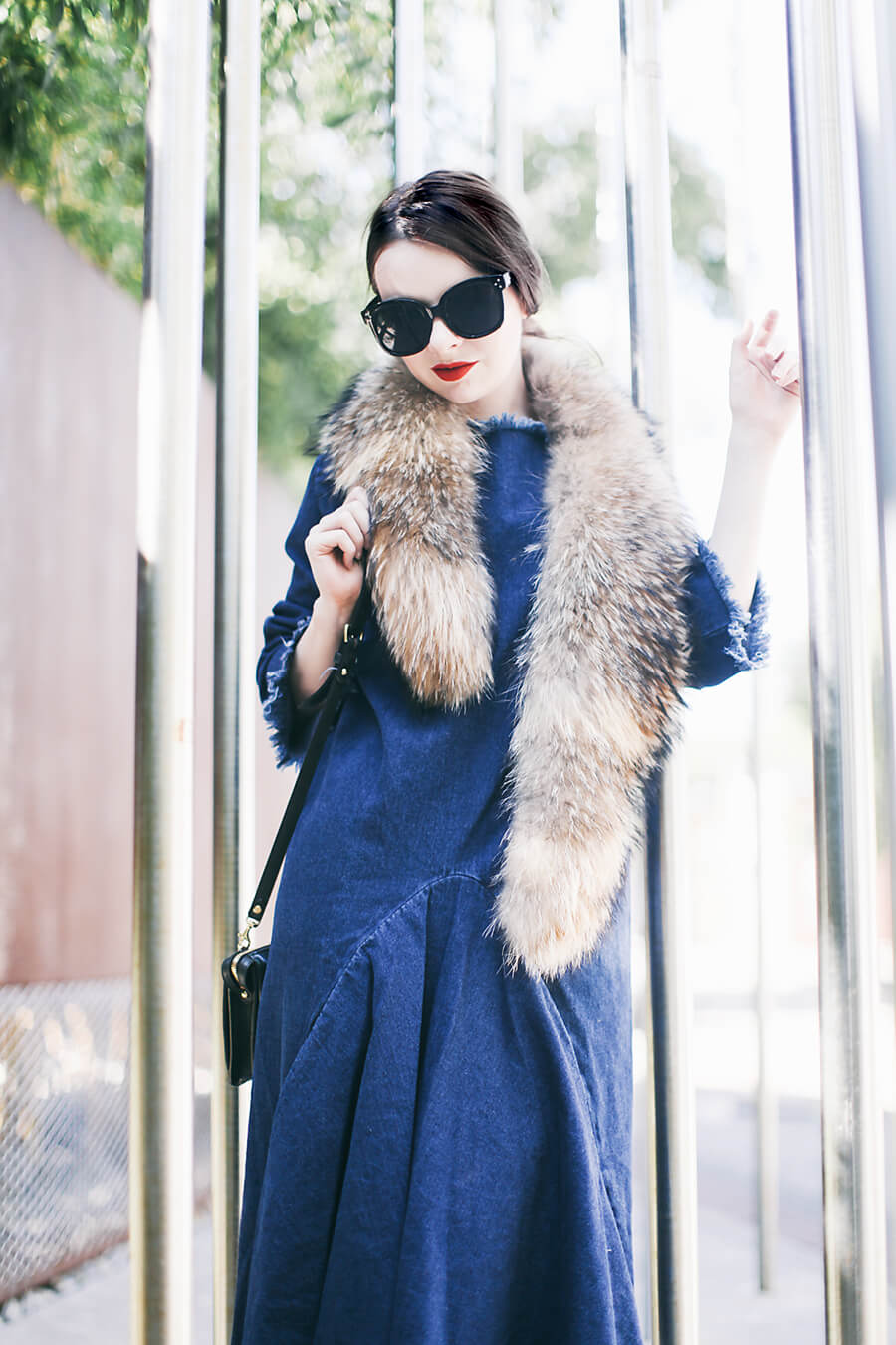 Denim dress & fur scarf at ebmxuhkl.top