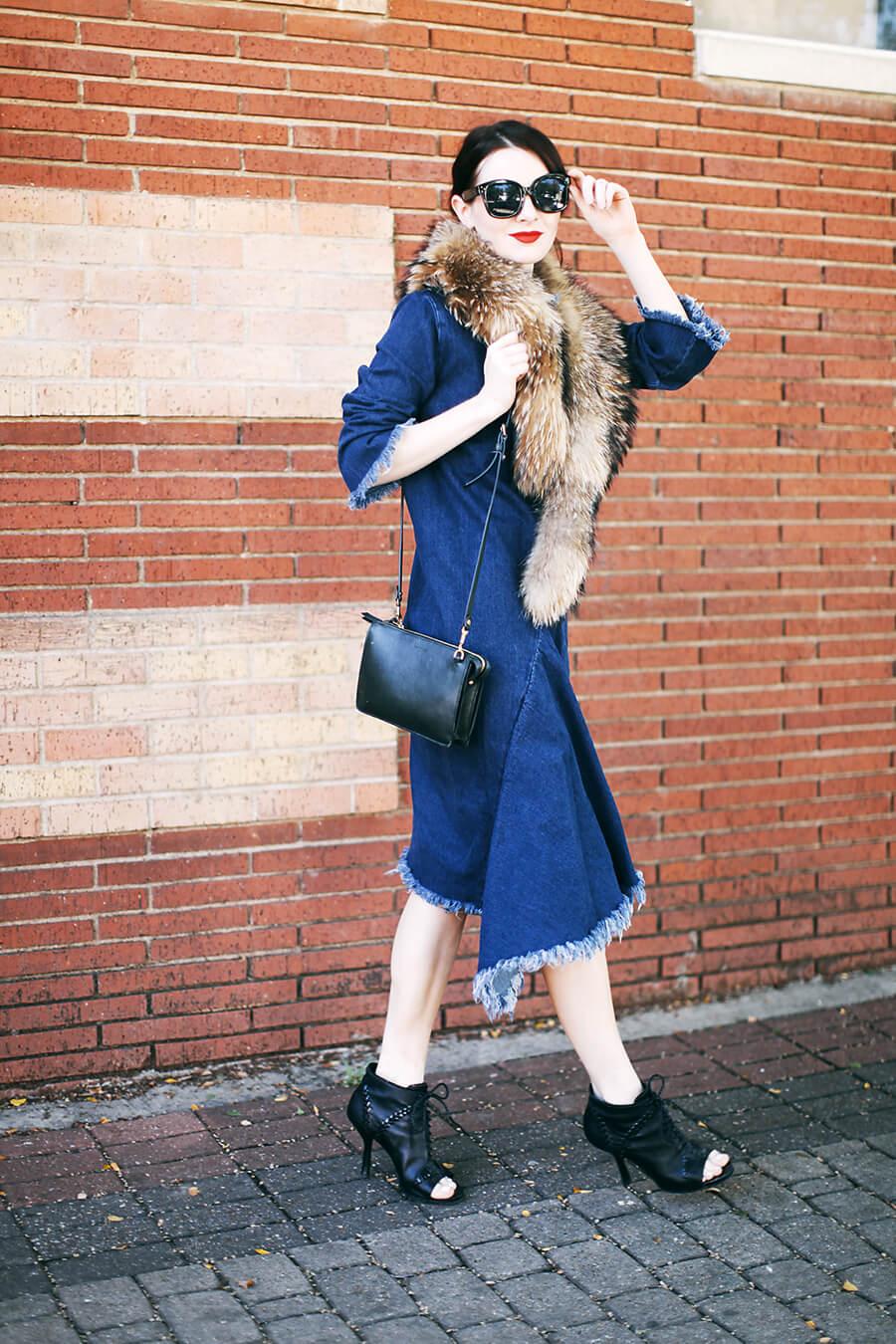 Denim dress & fur scarf at ebmxuhkl.top
